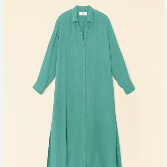 Xirena :: Boden Gauze Dress Teal Button-Down Maxi Dress (bottle green) - Picture 2 of 6